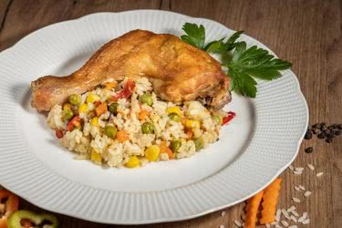 Пиле с ориз и зеленчуци